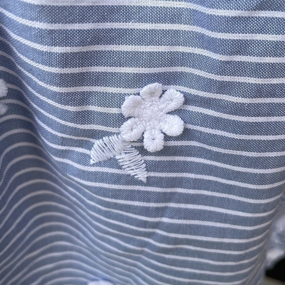 A New Day Off‎ Shoulder Sleeves Stripes And Daisy Top - Picture 4 of 7